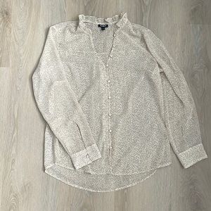 Express Women’s Neutral patterned button down blouse